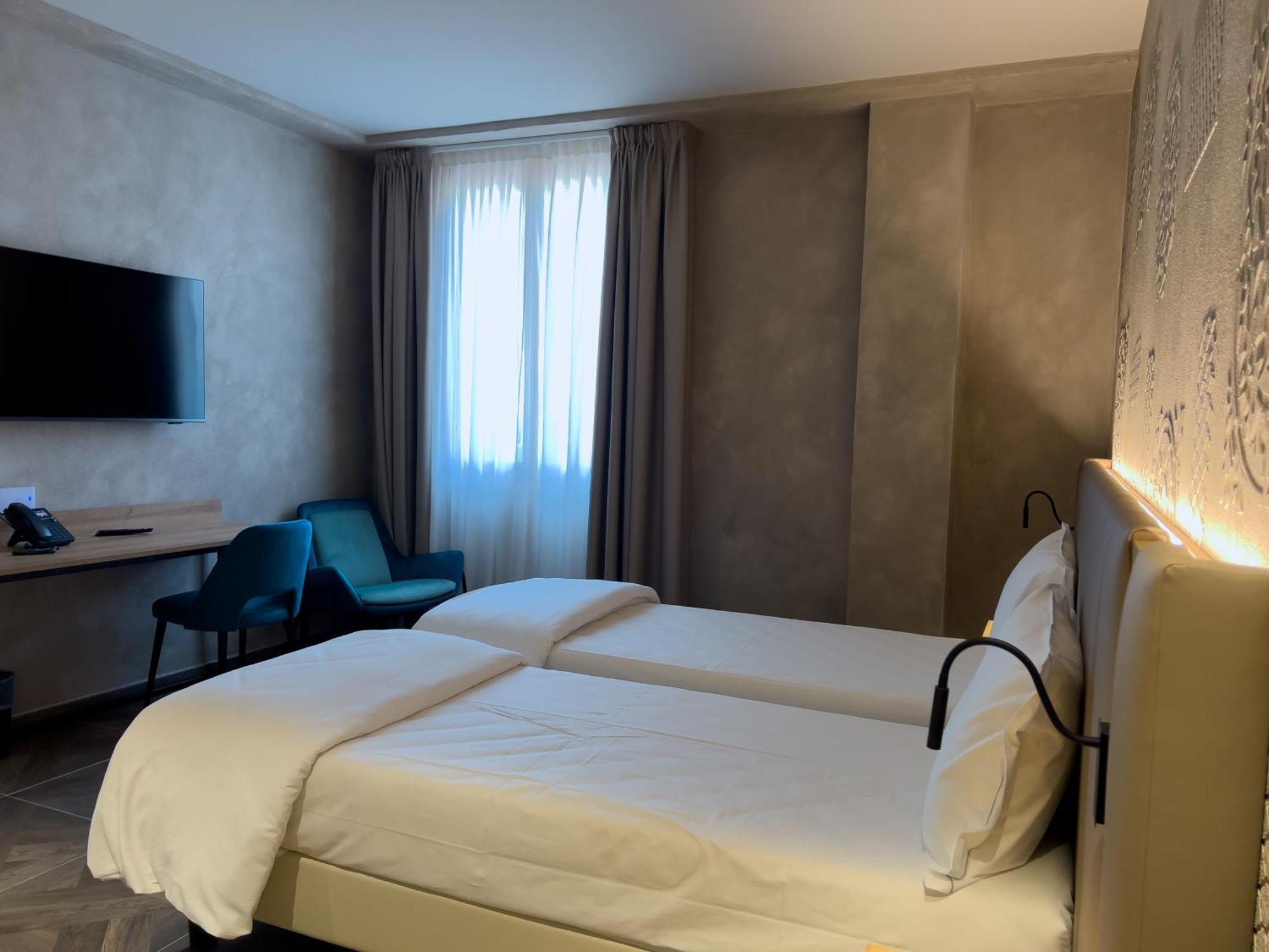 Parc Hotel San Pietro Spiazzi Di Caprino エクステリア 写真