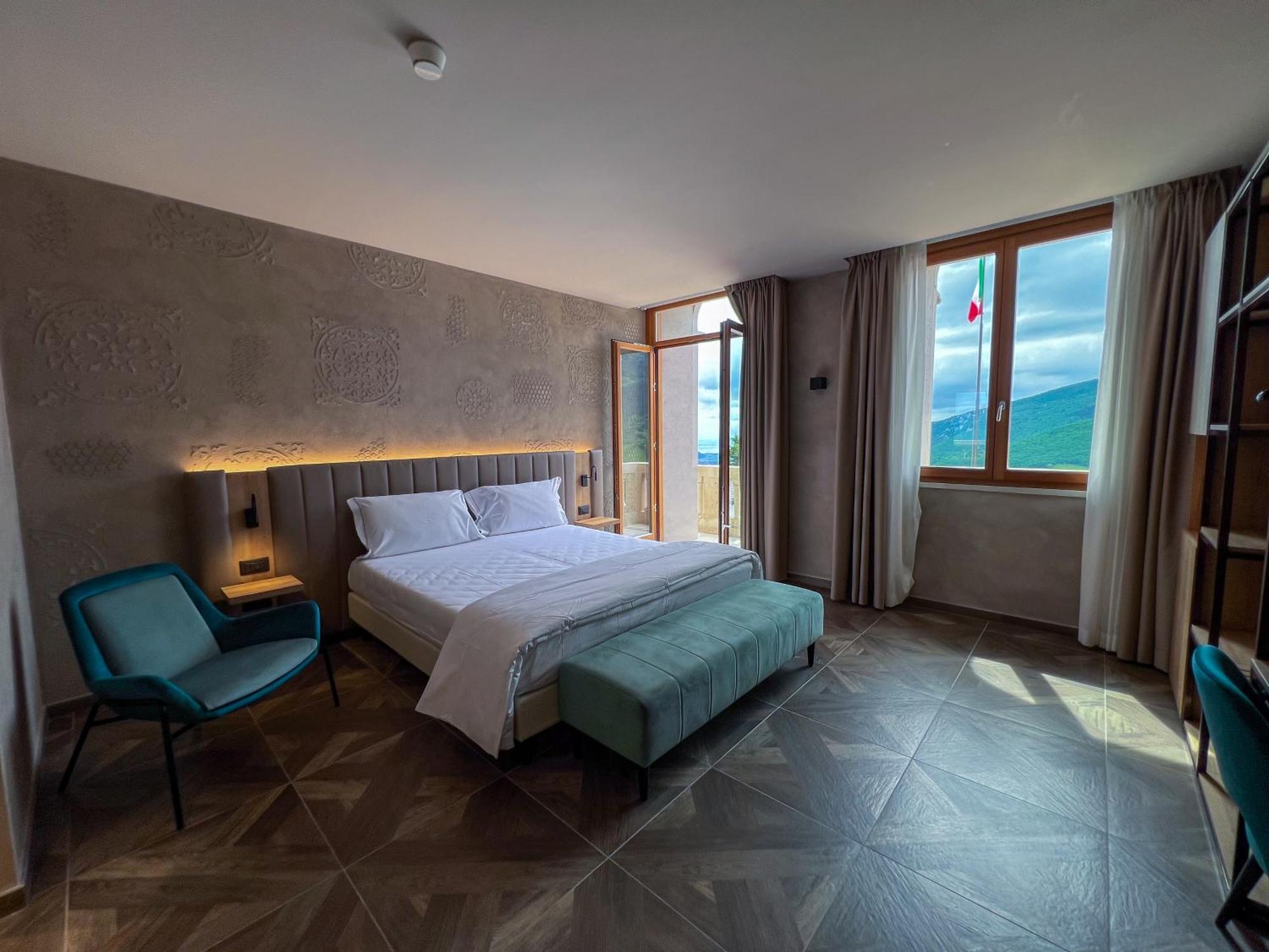 Parc Hotel San Pietro Spiazzi Di Caprino エクステリア 写真