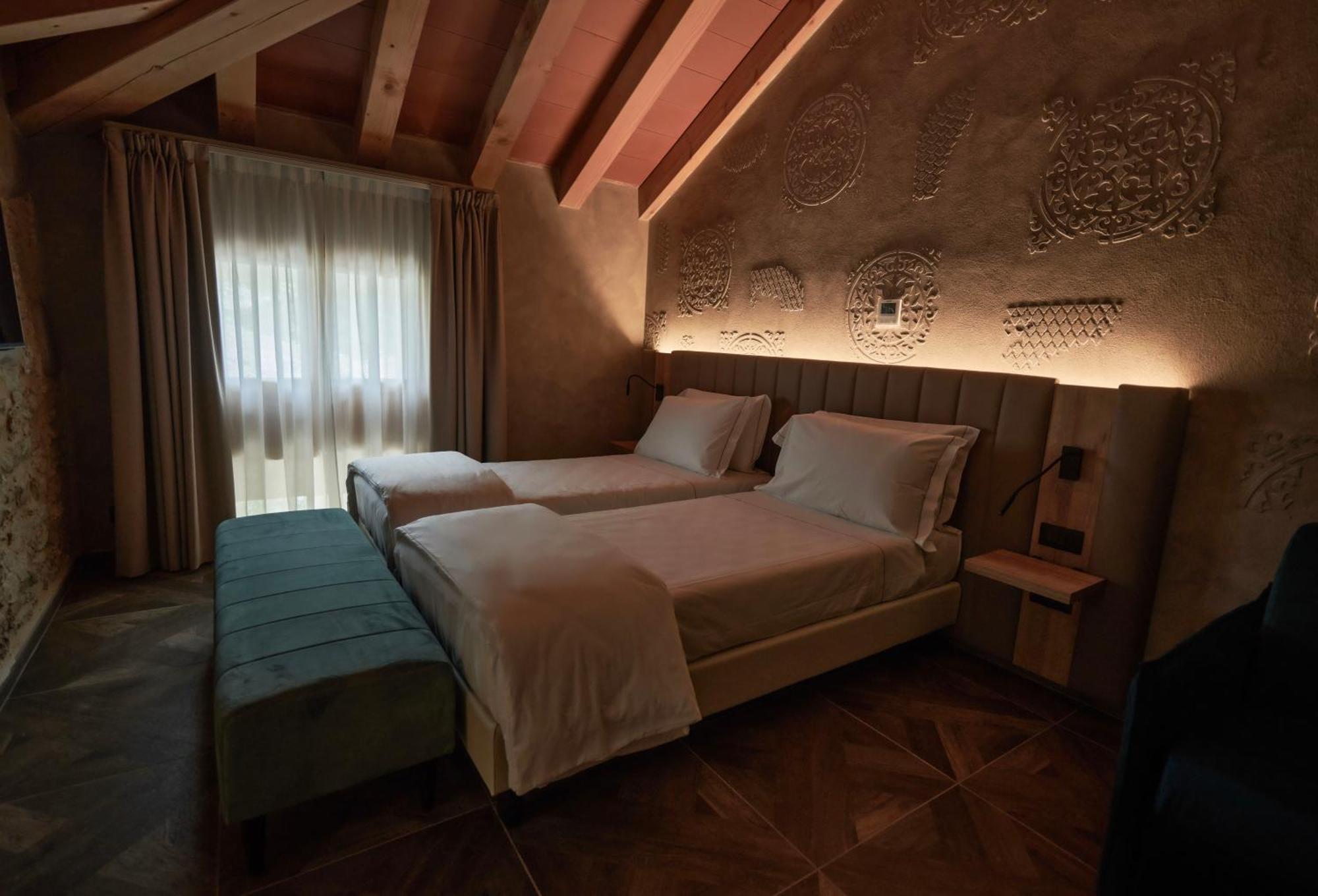Parc Hotel San Pietro Spiazzi Di Caprino エクステリア 写真