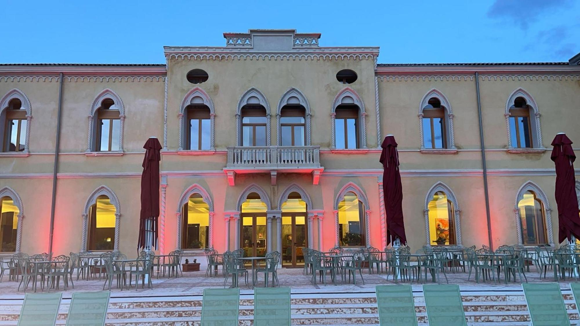 Parc Hotel San Pietro Spiazzi Di Caprino エクステリア 写真